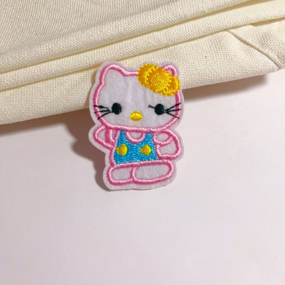 Pink Hello Kitty-Iron on patch‎